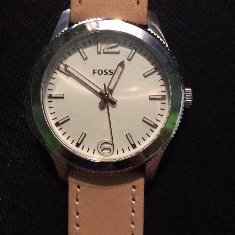 Fossil Watch - image 1